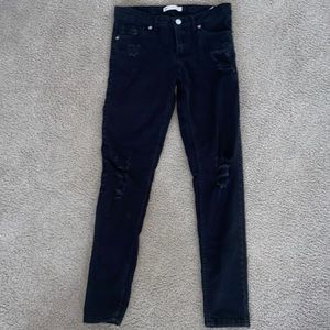 Women’s Black Levi Jeans
